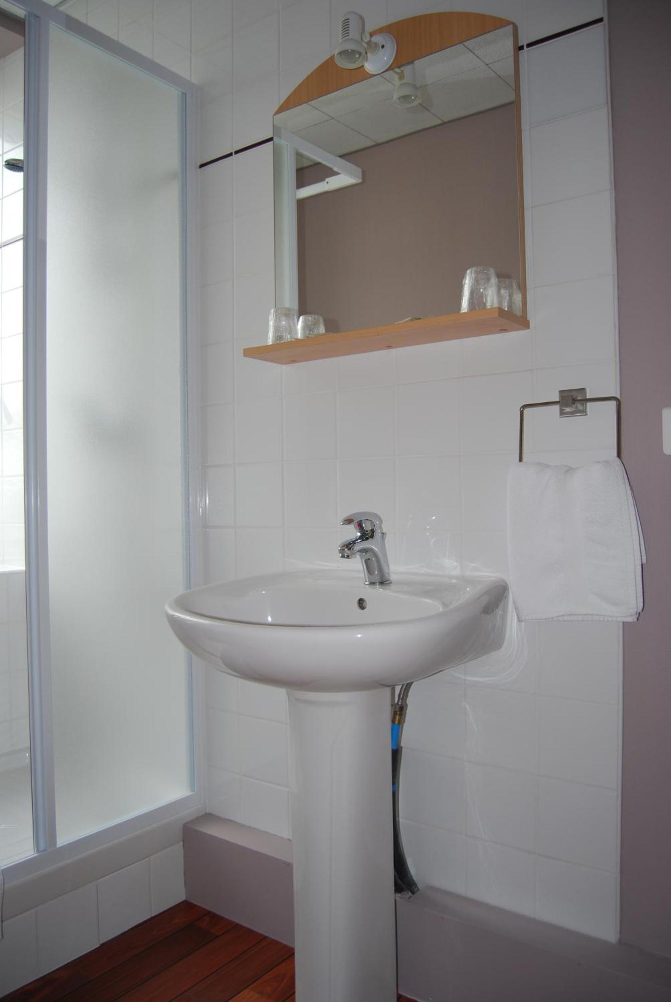 Le Bretagne - Hôtel Spa&Sauna Douarnenez Exterior foto